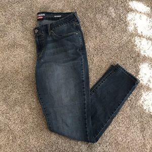 Levi’s Modern Skinny